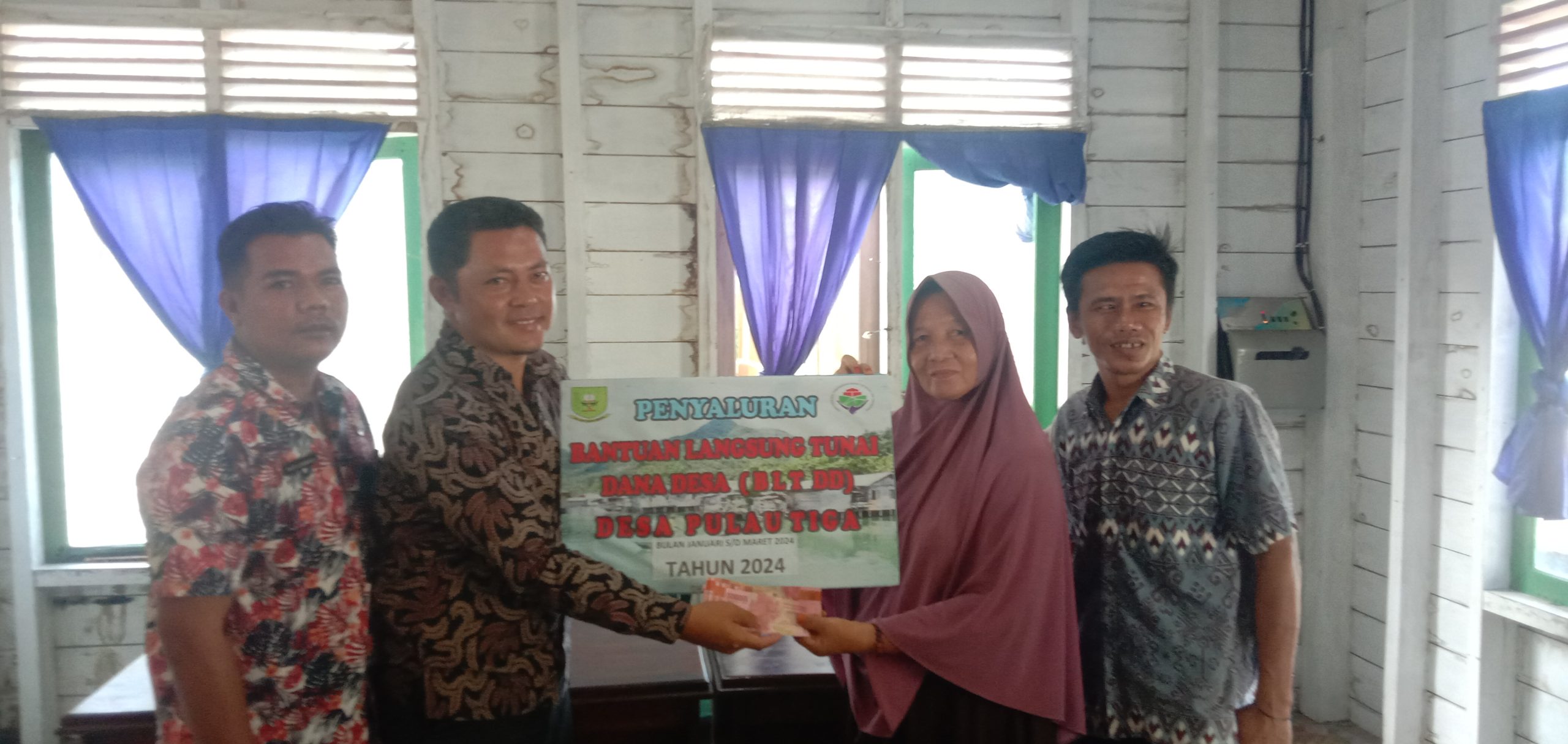 You are currently viewing PENYALURAN BANTUAN LANGSUNG TUNAI (BLT) DD TAHUN ANGGARAN 2024 DESA PULAU TIGA KECAMATAN PULAU TIGA BARAT KABUPATEN NATUNA